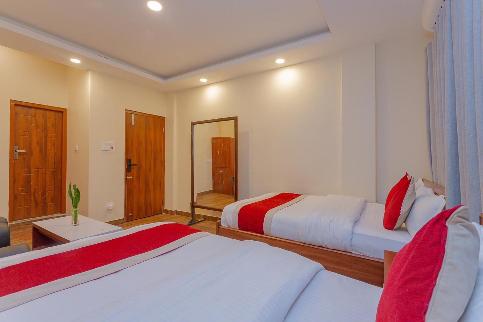 Oyo 799 Hotel Tik Tok Pvt Ltd. Kathmandu Exterior foto